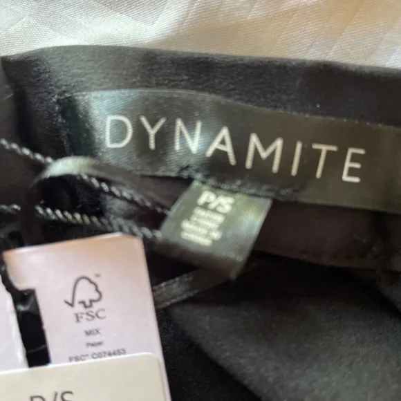 Dynamite dresses - Picture 17 of 17